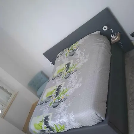 La Charent Eiz Apartment *
