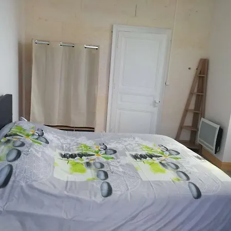 La Charent Eiz Apartment